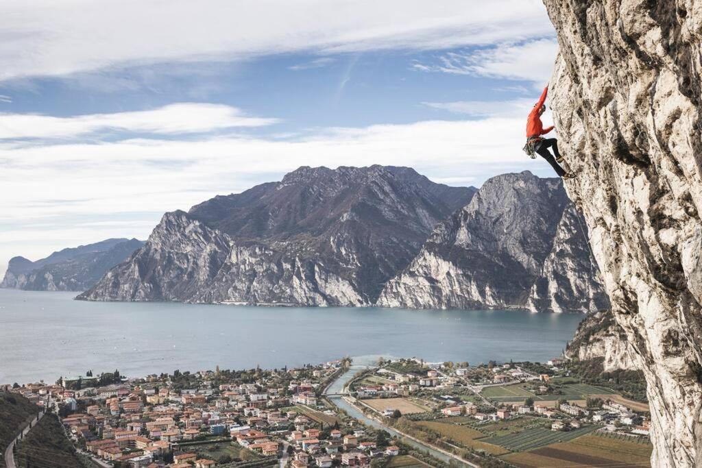 Me Ca - Appartamento Vacanze Riva del Garda Dış mekan fotoğraf